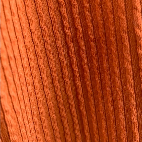 Olivia Rae Ribbed Longsleeve - Picture 2 of 3